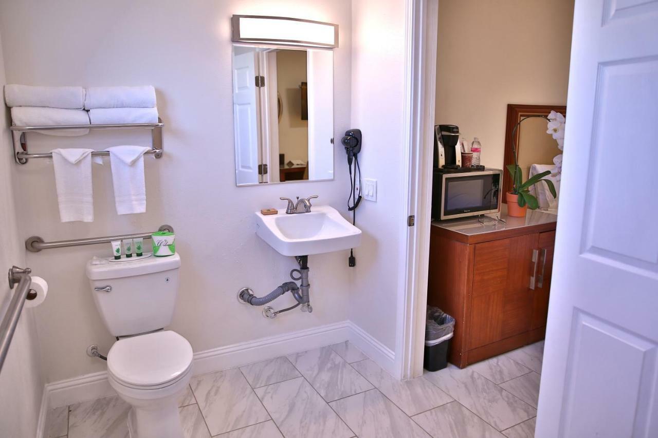 Travelodge By Wyndham Crescent City Zewnętrze zdjęcie