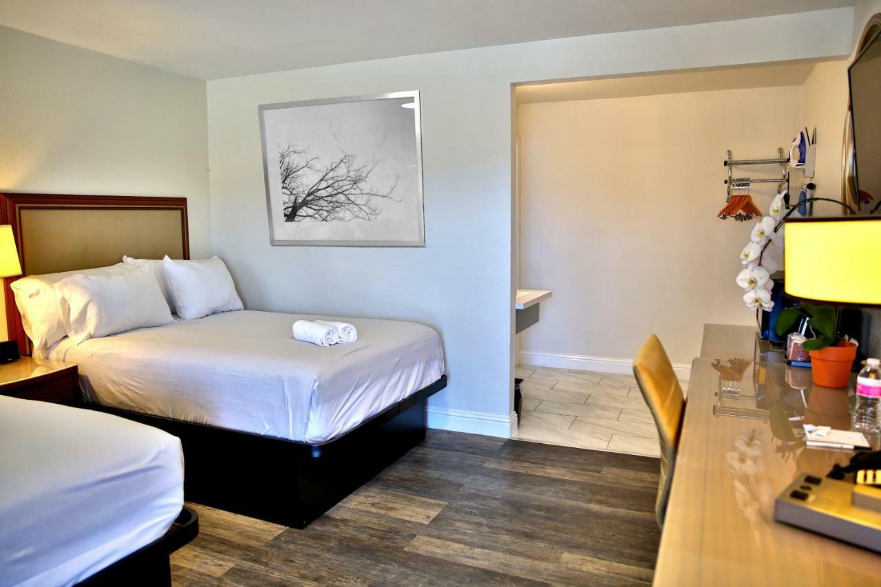 Travelodge By Wyndham Crescent City Zewnętrze zdjęcie